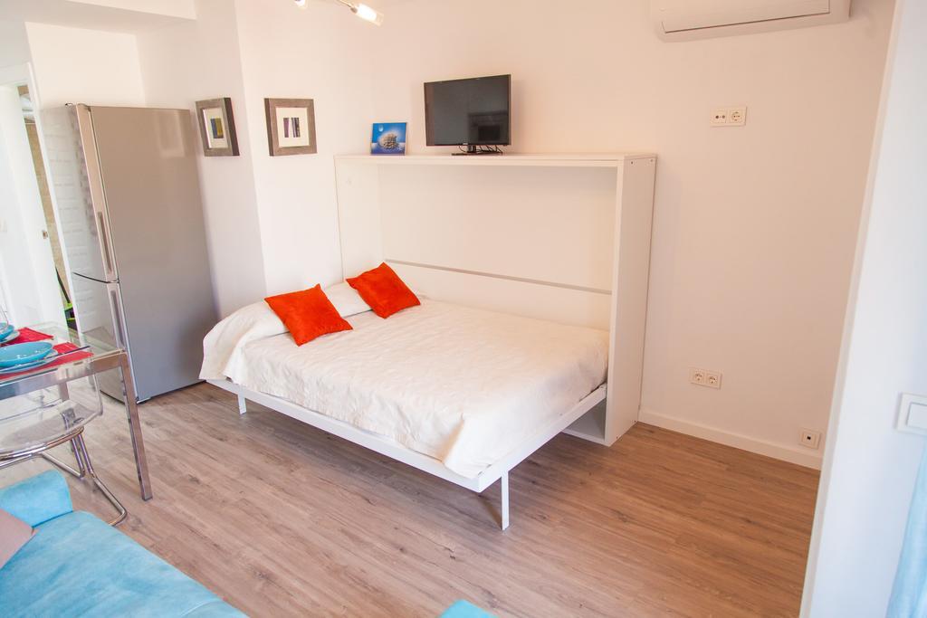 Agata 501 Apartment เบนัลมาเดนา ภายนอก รูปภาพ